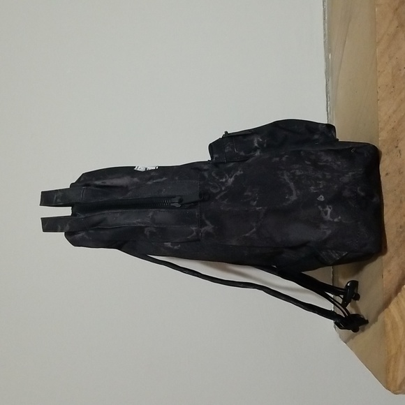 NEW! Herschel Nova Mid-Volume Zip Backpack NWT - Picture 7 of 12